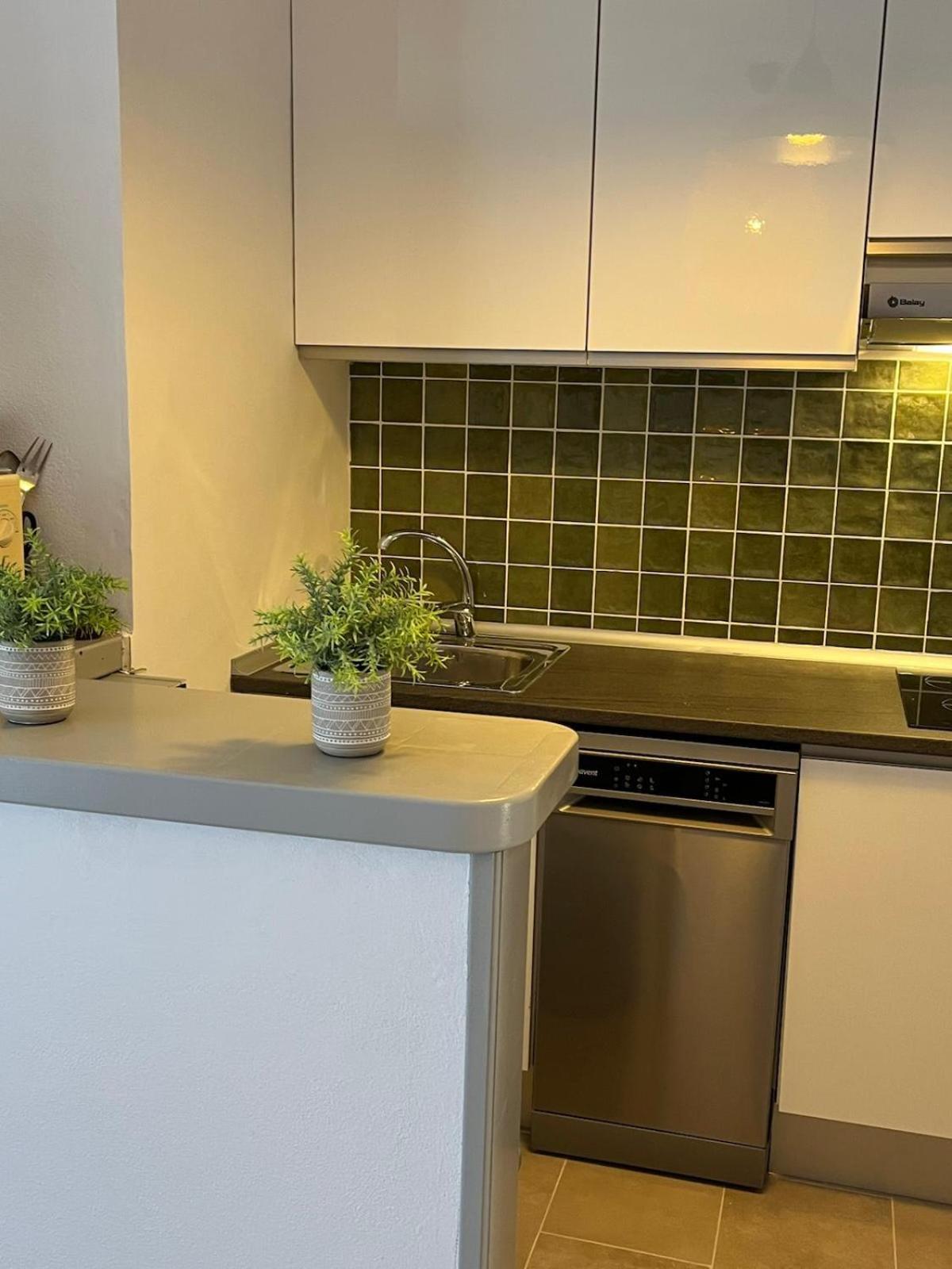 Siestamar Beach Apartment, Refurbished, Renove, Renovado 2025 Cala En Porter  ภายนอก รูปภาพ